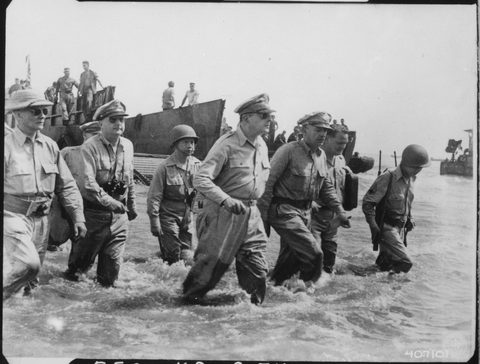 MacArthur returns to the Philippines by U.S. Army — large framed print